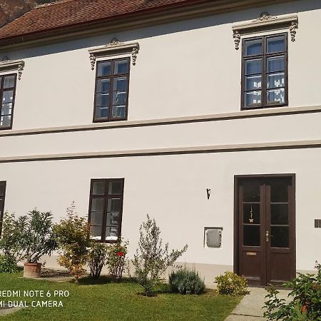 Apartament Centrum Szive Pécs Zewnętrze zdjęcie